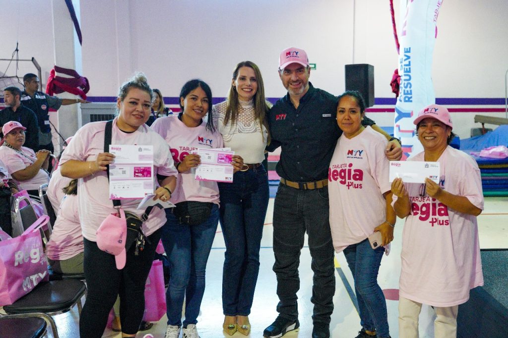tarjet-mty - Punto Critico apoyos-a-mujeres-en-monterrey-de-la-tarjeta-regia