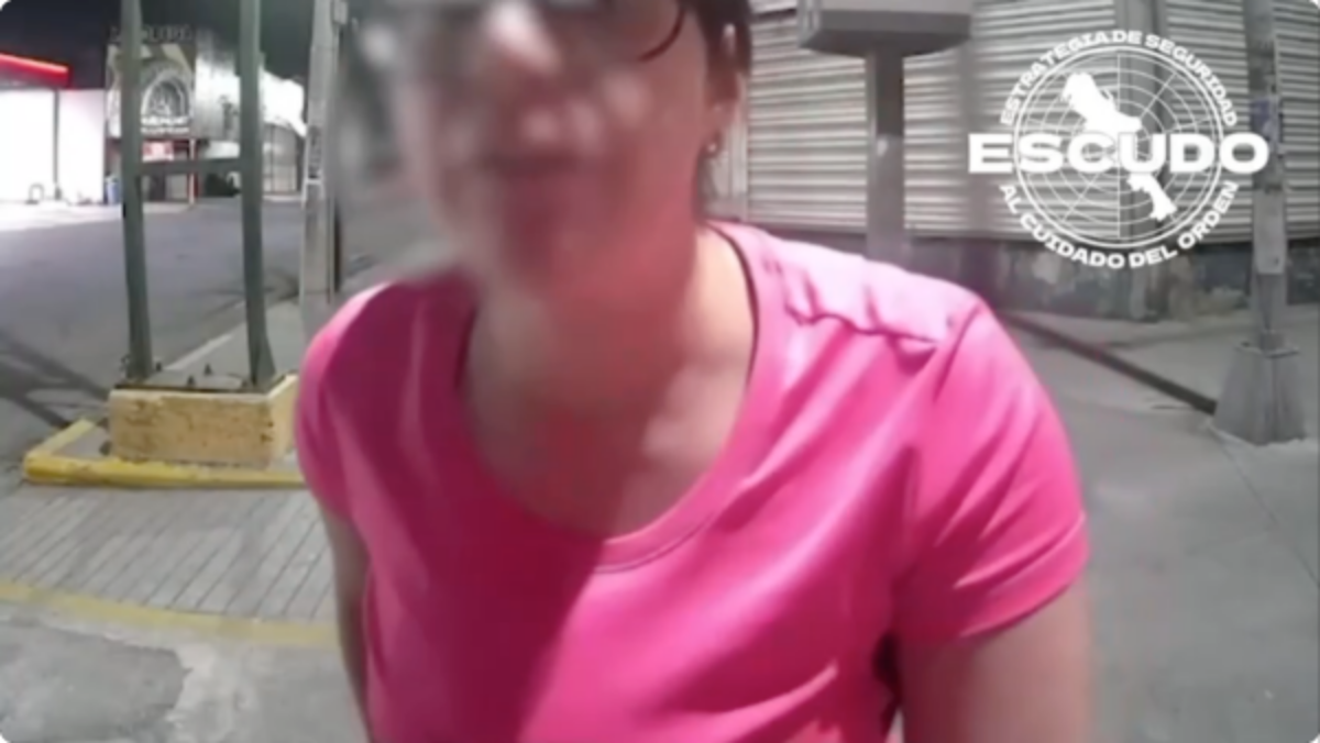 tótems de seguridad - Punto Critico tótems-de-seguridad-C4-de-Monterrey-botón-de-emergencia-estrategia-Escudo