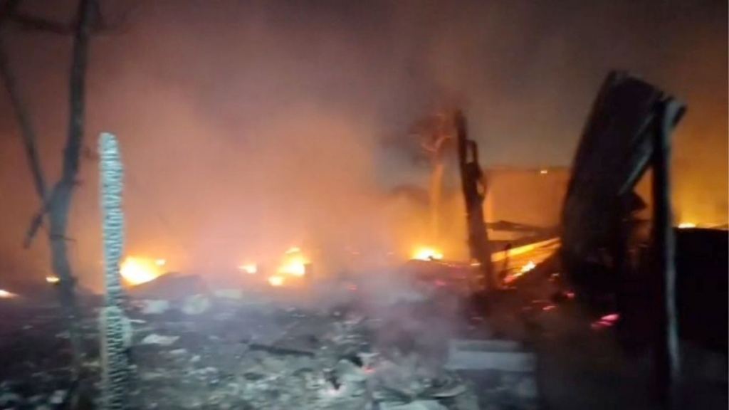 incendio-de-tejabanes-Juárez-cuerpos-de-emergencia-colonia-Alcatraces