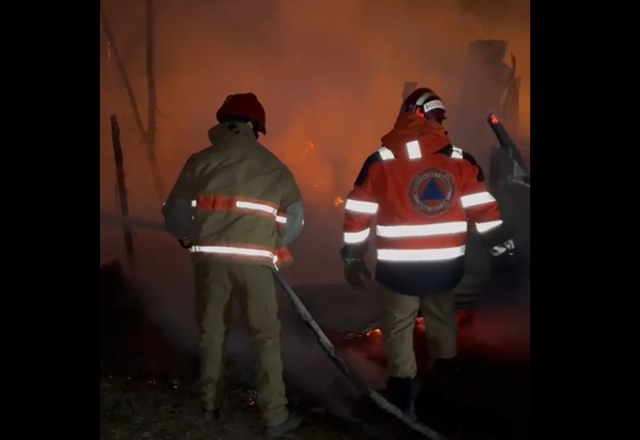 incendio-de-tejabanes-Juárez-cuerpos-de-emergencia-colonia-Alcatraces