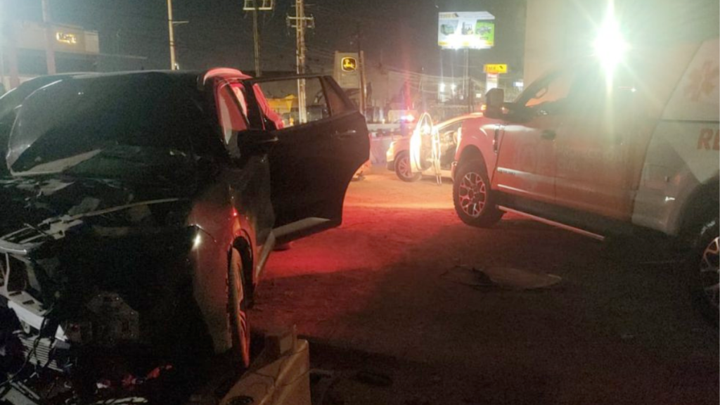 accidente-en-Miguel-Alemán-choque-vial-columna-del-Metro-San-Nicolás