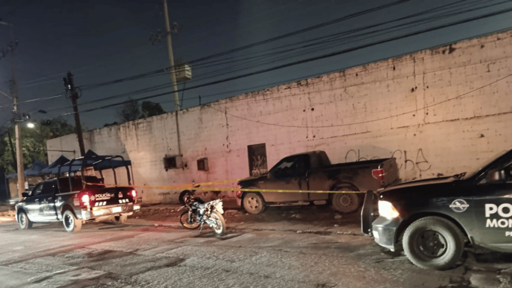 cámaras del c4 de Monterrey captan motocicleta sin placas y actividad sospechosa en Monterrey