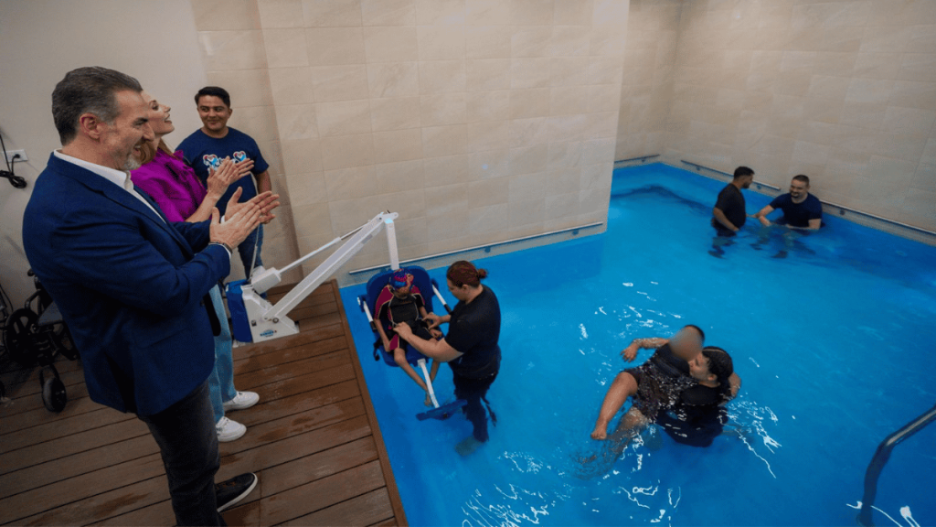 complejo de hidroterapia del DIF tiene los mejores  fisioterapeutas certificados del DIF Monterrey
