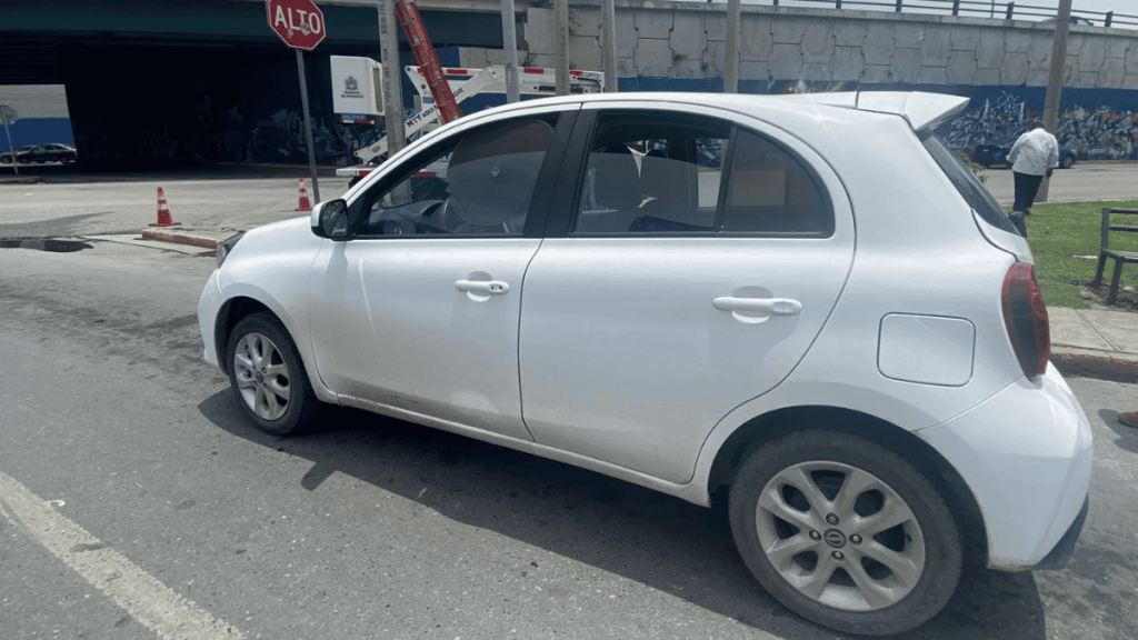 policias-de-monterrey-interceptaron-coche-sospechoso-en-san-jose - Punto Critico Policías de Monterrey interceptaron coche sospechoso en San José